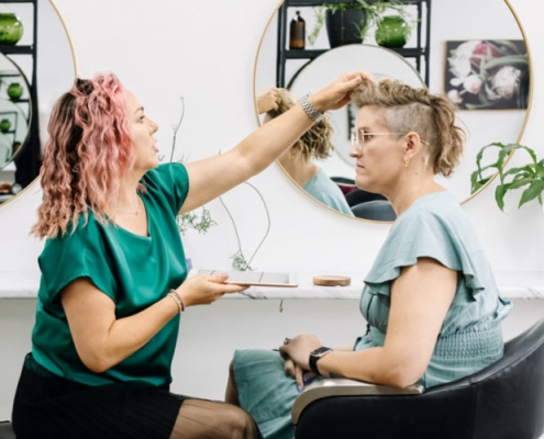 How to style short hair
